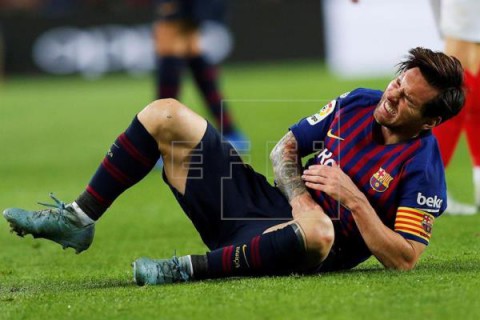 FÚTBOL BARCELONA Primer día de tratamiento para Leo Messi