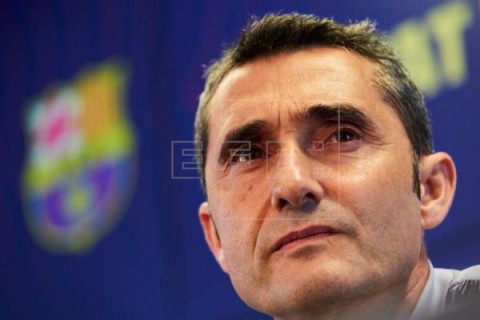 FÚTBOL BARCELONA Valverde: `Messi arrastra molestias en el pubis desde antes de Navidad`