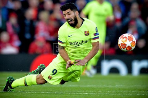 FÚTBOL BARCELONA Vuelta a la rutina del Barça tras el debacle de Anfield, y sin Suárez