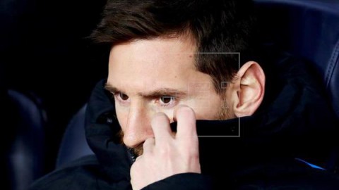 FÚTBOL BARCELONA-ATHLETIC CLUB Leo Messi se queda de salida en el banquillo