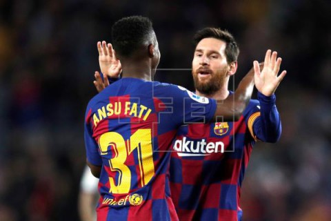 FÚTBOL BARCELONA-LEVANTE 2-1. La conexión Messi y Ansu Fati, letal en un Barça a ráfagas