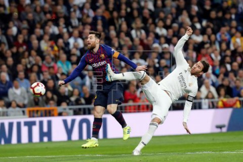 FÚTBOL BARCELONA-REAL MADRID El Barça propone jugar el clásico el día 18 de diciembre