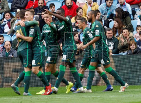 FÚTBOL BETIS 2-5. El Betis aplasta en Washington a un DC United sin Rooney ni Acosta