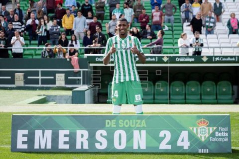 FÚTBOL BETIS Emerson: `Haré lo posible y lo imposible por ayudar al Betis`