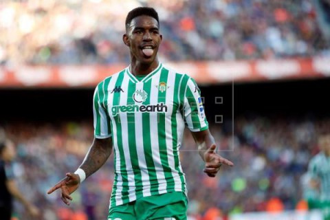 FÚTBOL BETIS-REAL MADRID Junior no entra en una convocatoria en la que sí está Feddal