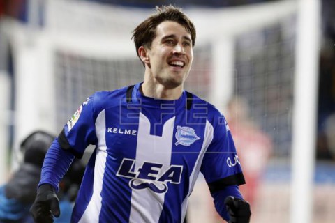 FÚTBOL Bojan `Tengo ganas de ver a gente de casa en el Barça`