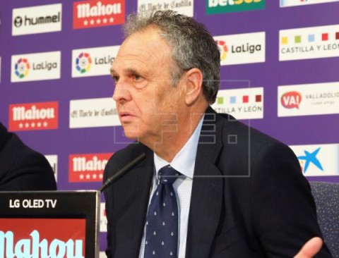 FÚTBOL CAPARRÓS La leucemia no impedirá a Caparrós terminar la Liga con normalidad