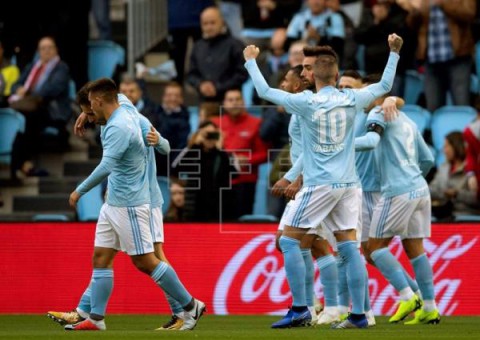 FÚTBOL CELTA-EIBAR  4-0. Iago Aspas, con un triplete, salva a Antonio Mohamed