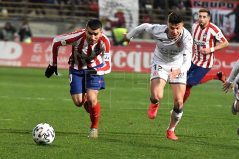 FÚTBOL COPA DEL REY: CULTURAL-ATLÉTICO 2-1. Desastre del Atlético en León