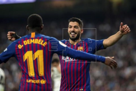 FÚTBOL COPA REY 0-3. El Barça más práctico ejerce de campeón