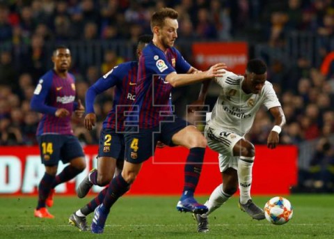 FÚTBOL COPA REY 1-1. Decidirá el Bernabéu