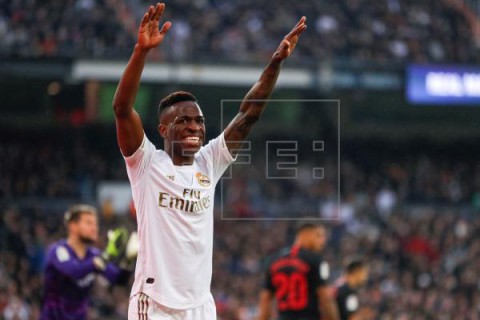 FÚTBOL COPA REY James, Vinicius y Brahim, titulares en el Real Madrid