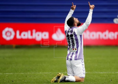 FÚTBOL EIBAR VALLADOLID  1-2 El Valladolid logra tres puntos de oro en el descuento