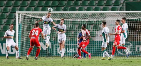 FÚTBOL ELCHE-GIRONA 0-0. Elche y Girona no arriesgan y decidirán el ascenso en Montilivi