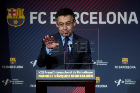 FÚTBOL ESPAÑA Bartomeu cree que se deberían jugar tres partidos fuera de España por año