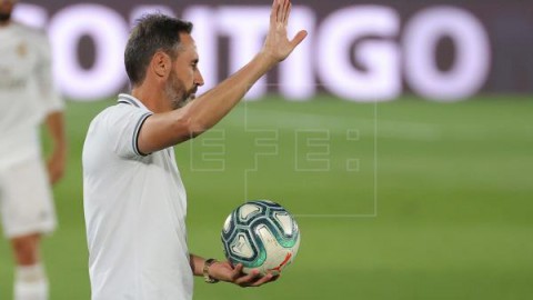 FÚTBOL ESPANYOL Vicente Moreno firma por el Espanyol para las tres próximas temporadas