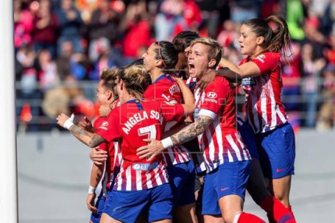 FÚTBOL (F) COPA REINA 2-0. El Atlético destrona al Barcelona y se mete en la final