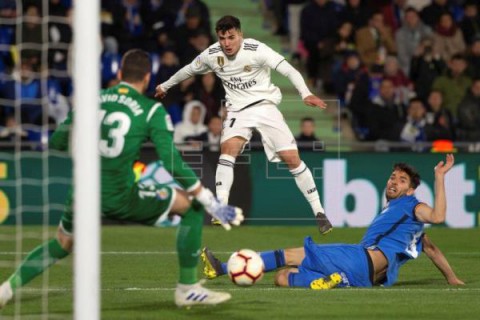 FÚTBOL GETAFE-REAL MADRID 0-0. Brahim aporta luz entre las sombras