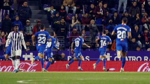 FÚTBOL LALIGA SANTANDER El Sevilla mantiene el ritmo de Barça y Real Madrid