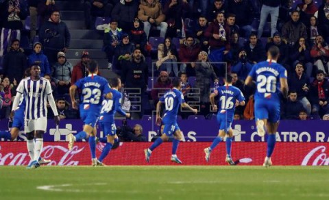 FÚTBOL LALIGA SANTANDER El Sevilla mantiene el ritmo de Barça y Real Madrid