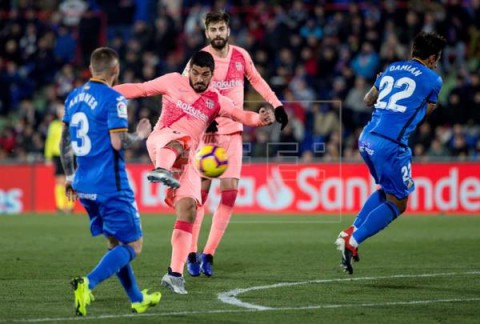 FÚTBOL LALIGA SANTANDER  El Real Madrid tira la Liga; el Barcelona acelera