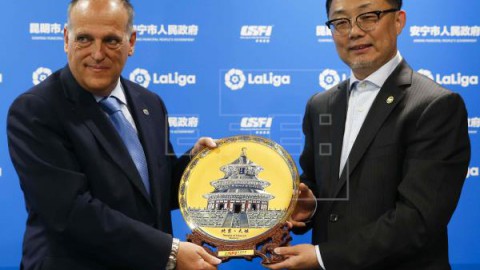 FÚTBOL LALIGA Tebas: `China es una parte de nuestro símbolo y de la Liga Española`