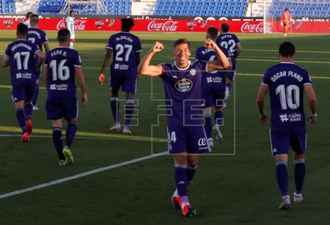 FÚTBOL LEGANÉS-VALLADOLID 1-2. El Valladolid se impulsa a costa de un Leganés que sigue en problemas