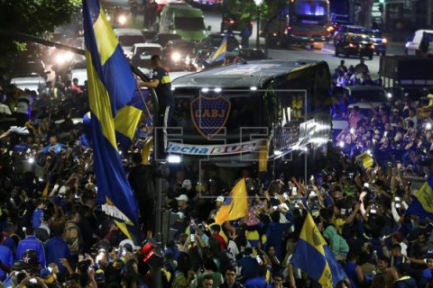 FÚTBOL LIBERTADORES Boca Juniors se despide de su hinchada antes de partir a Madrid