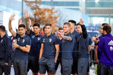 FÚTBOL LIBERTADORES Pólvora y ruido `millonario` calientan el hotel de River antes de la final