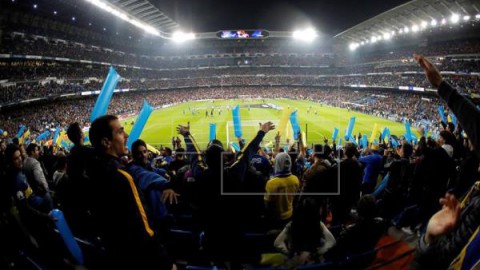 FÚTBOL LIBERTADORES  El Santiago Bernabéu vive una auténtica fiesta de fútbol y color
