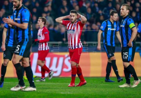 FÚTBOL LIGA CAMPEONES 0-0. El Atlético cede el primer puesto