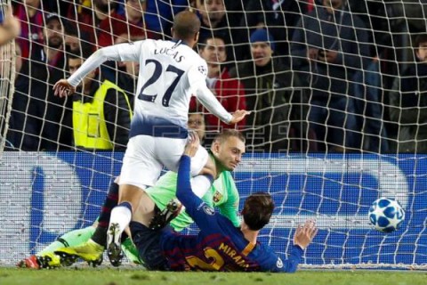 FÚTBOL LIGA CAMPEONES 1-1. Lucas Moura clasifica al Tottenham para octavos a 5 minutos del final