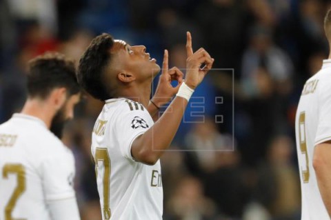 FÚTBOL LIGA CAMPEONES: REAL MADRID-GALATASARAY 6-0. La magia de Rodrygo desata la pegada del Real Madrid