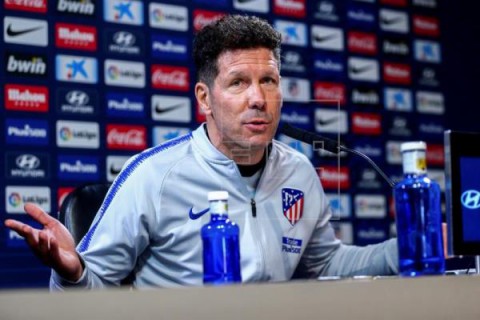 FÚTBOL LIGA CAMPEONES Simeone pide `disculpas a la gente que se haya sentido ofendida por el gesto`