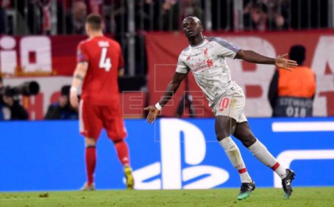 FÚTBOL LIGA DE CAMPEONES: BAYERN-LIVERPOOL 1-3. Mané lidera la victoria y la clasificación del Liverpool