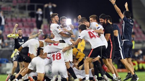FÚTBOL LIGA EUROPA 3-2. El Sevilla alcanza de nuevo la gloria con su sexto título