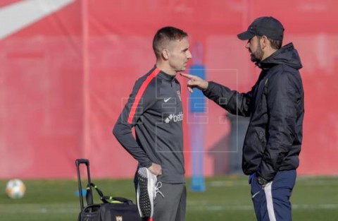 FÚTBOL LIGA EUROPA Los `traspasos` de la Champions encarecen el camino a Bakú