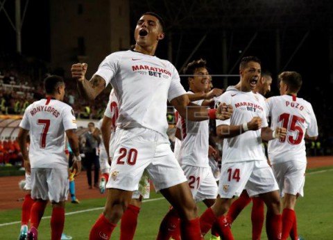 FÚTBOL LIGA EUROPA  El Sevilla y el Arsenal confirman su papel de favoritos