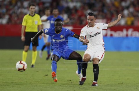 FÚTBOL LIGA SANTANDER  Getafe-Sevilla, por una plaza Champions, Rayo-Huesca, con el agua al cuello