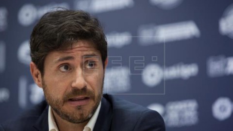 FÚTBOL MÁLAGA Víctor Sánchez, suspendido de sus funciones como entrenador del Málaga