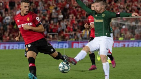 FÚTBOL MALLORCA-ATHLETIC CLUB  0-0 Mallorca y Athletic se reparten los puntos y los penaltis fallados