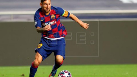 FÚTBOL MESSI Messi solicita al Barça la carta de libertad para fichar por otro club