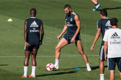 FÚTBOL REAL MADRID Benzema se une al grupo, Bale en el gimnasio