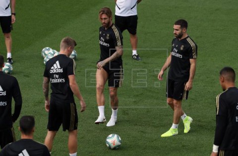 FÚTBOL REAL MADRID Valverde refuerza el centro del campo; Ramos y Nacho regresan tras sanción