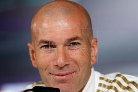 FÚTBOL REAL MADRID Zidane: `Vamos a intentar mejorar en 2020`