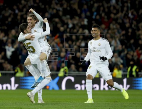 FÚTBOL REAL MADRID-REAL SOCIEDAD 3-1. Remontada con bronca histórica a Bale