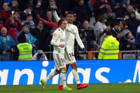 FÚTBOL REAL MADRID-SEVILLA 2-0. El Real Madrid encuentra su mejor versión