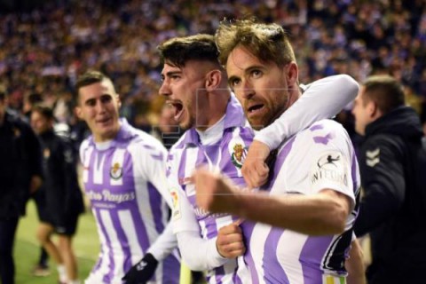 FÚTBOL REAL VALLADOLID-GIRONA 1-0. Míchel revive al Real Valladolid y hunde al Girona
