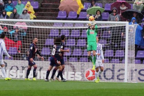 FÚTBOL REAL VALLADOLID-S.D EIBAR  0-0. Valladolid y Eibar empatan en juego y resultado