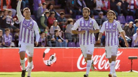 FÚTBOL REAL VALLADOLID-S.D HUESCA 1-0. El Real Valladolid termina sufriendo para sumar una nueva victoria